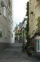  Another alley next to the hotel.  Oops, that's the same alley I shot earlier!  See the vines over the road?